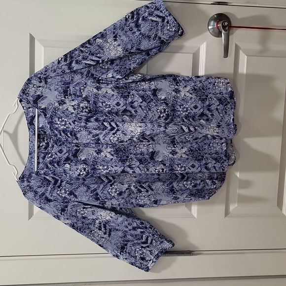 WESTBOUND WOMAN BLUE FLORAL PRINT PULL OVER FRONT BUTTONS SIZE 3X - Picture 8 of 10
